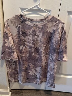 SHEIN Purple and Cream Short Sleeve Printed Tee